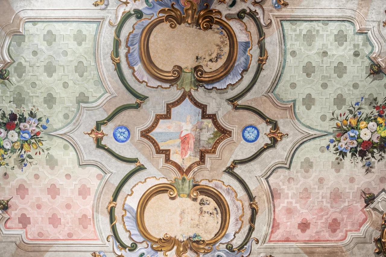 Palazzo Mia By Icasamia It Apartment Castello Cabiaglio Екстериор снимка