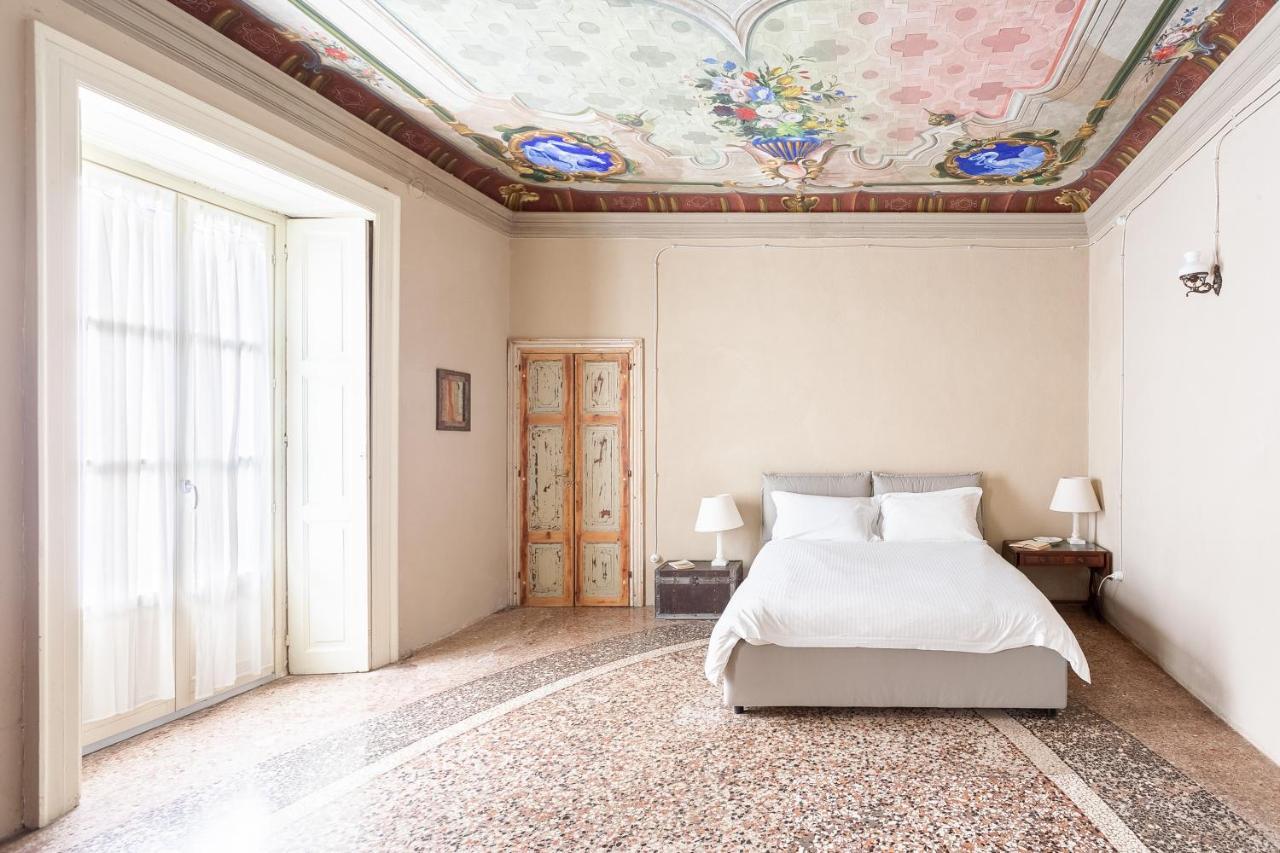 Palazzo Mia By Icasamia It Apartment Castello Cabiaglio Екстериор снимка