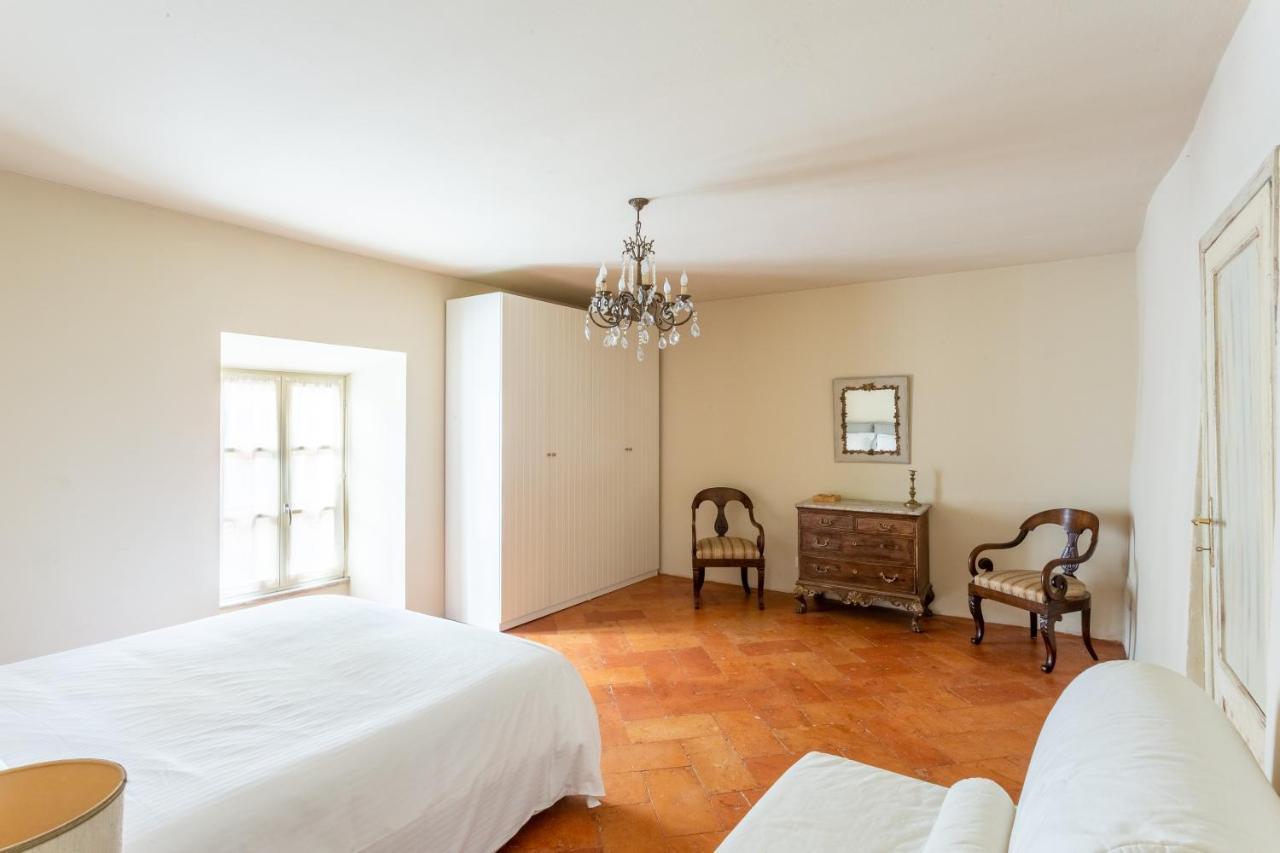 Palazzo Mia By Icasamia It Apartment Castello Cabiaglio Екстериор снимка