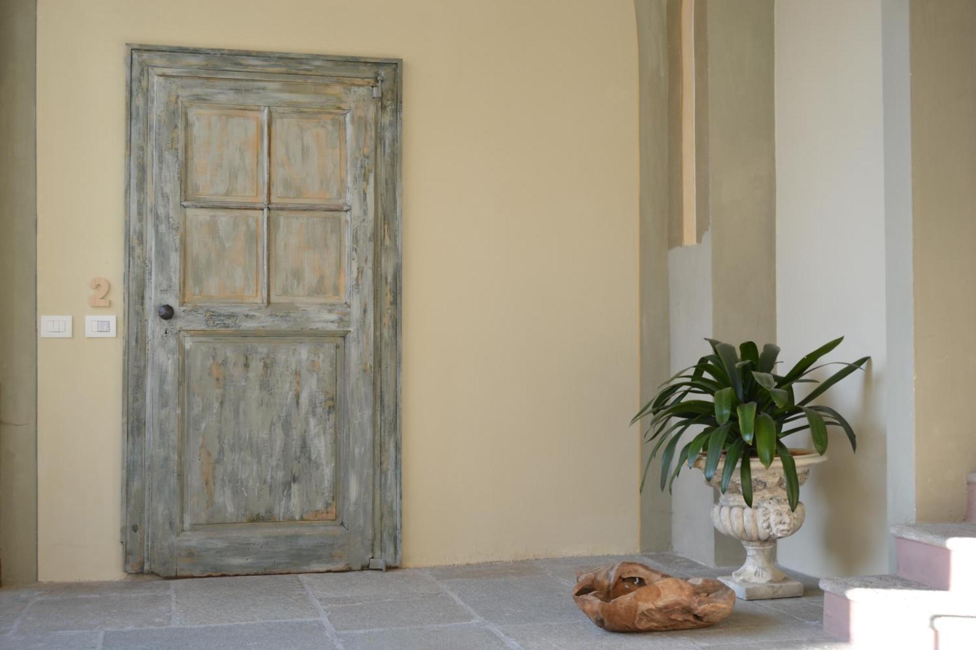 Palazzo Mia By Icasamia It Apartment Castello Cabiaglio Стая снимка