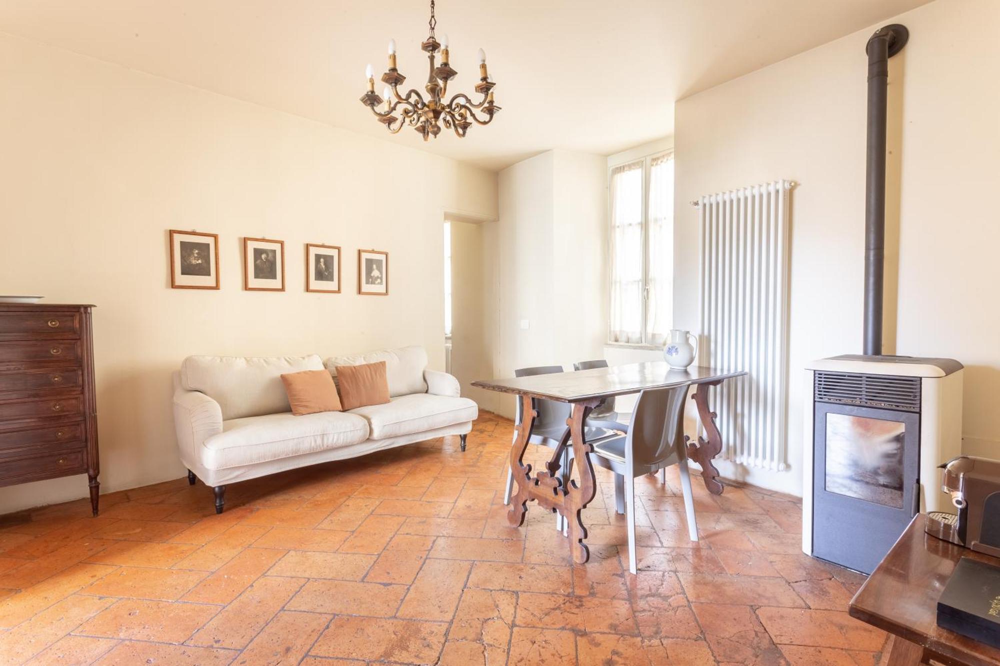 Palazzo Mia By Icasamia It Apartment Castello Cabiaglio Стая снимка