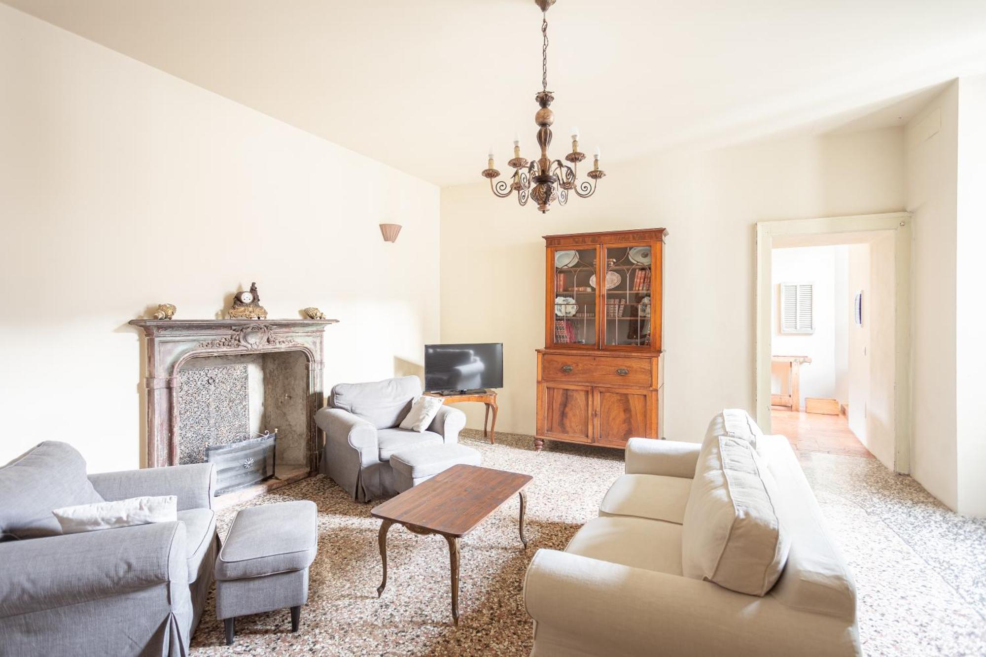 Palazzo Mia By Icasamia It Apartment Castello Cabiaglio Стая снимка