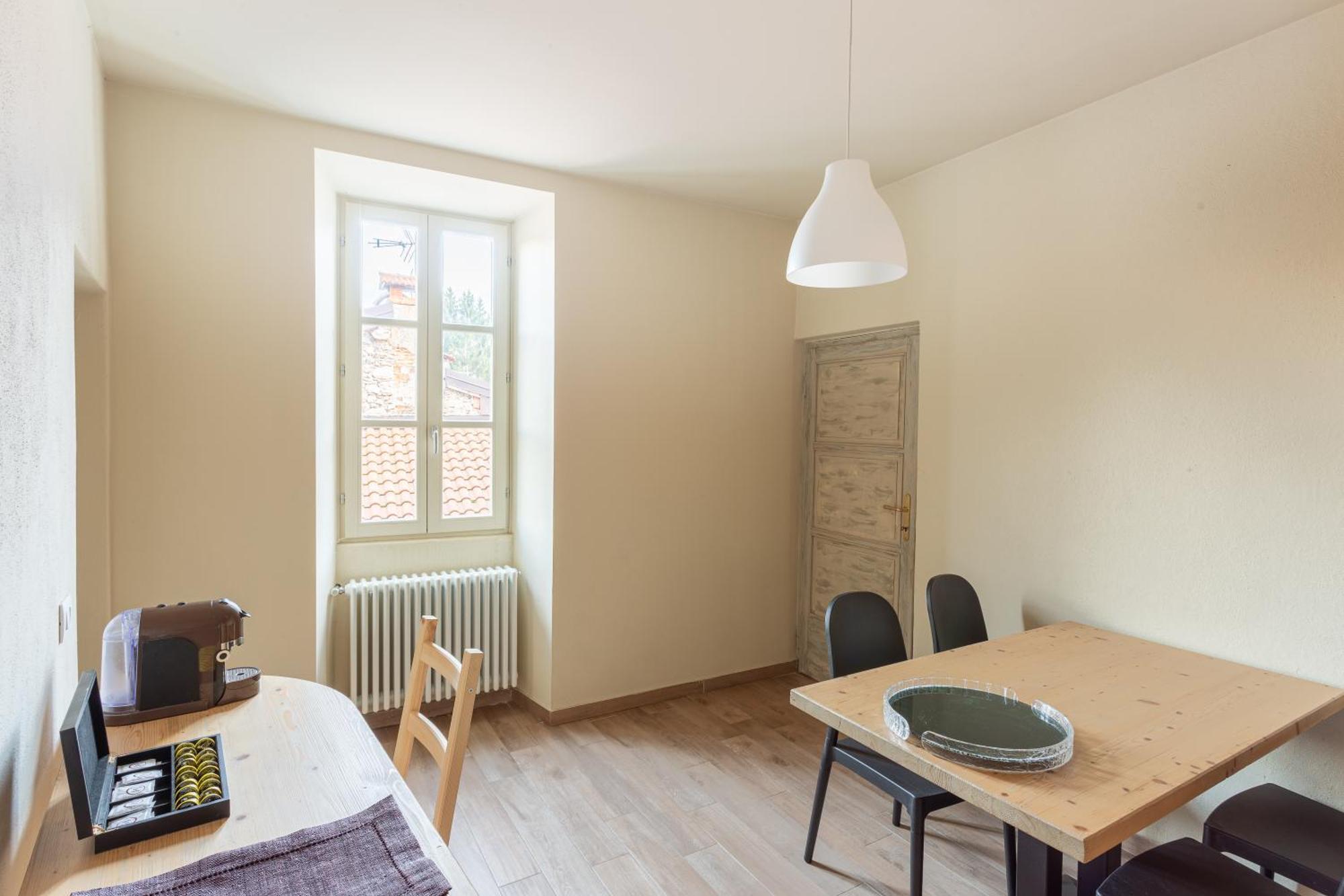 Palazzo Mia By Icasamia It Apartment Castello Cabiaglio Стая снимка
