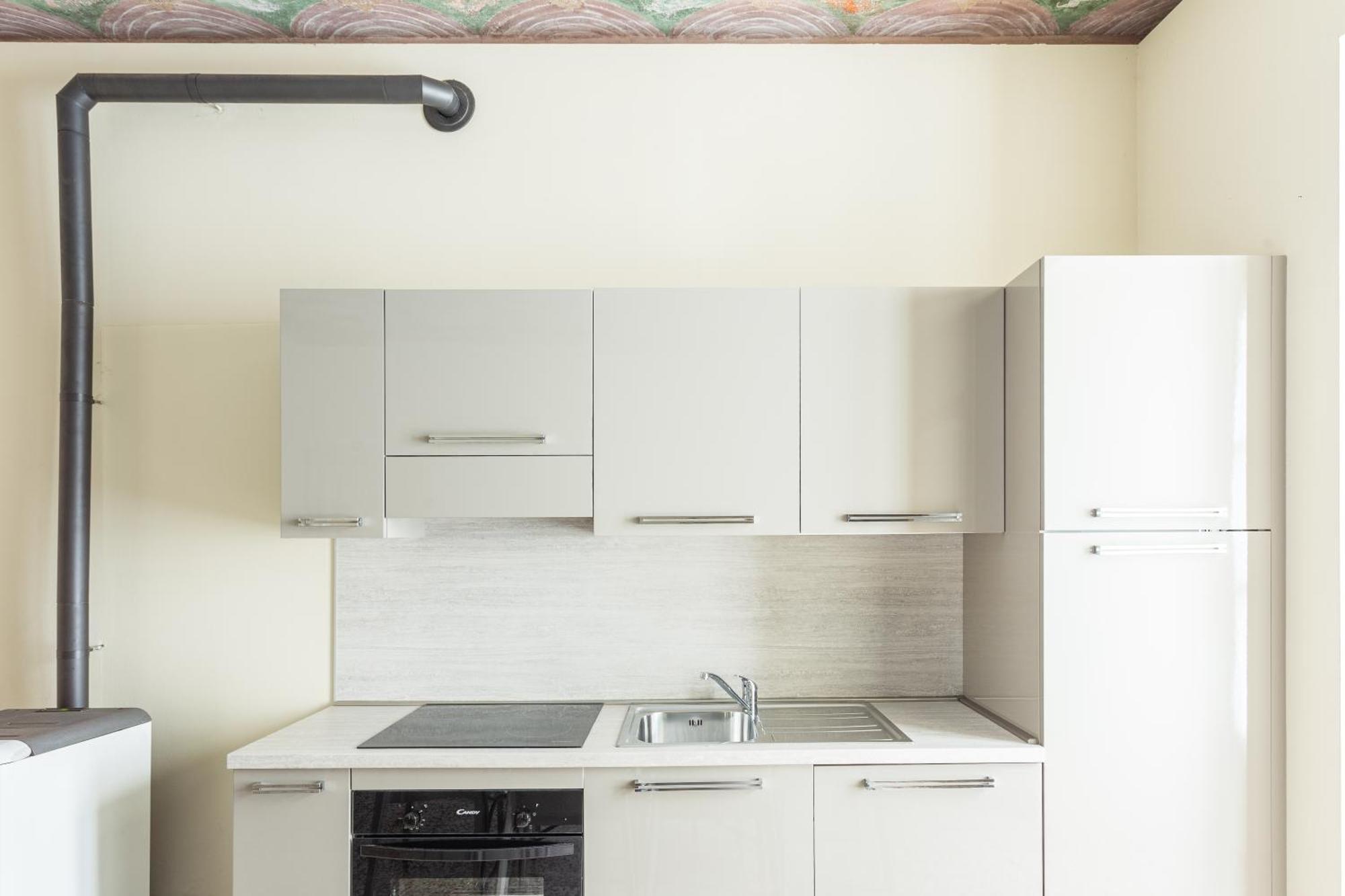 Palazzo Mia By Icasamia It Apartment Castello Cabiaglio Стая снимка