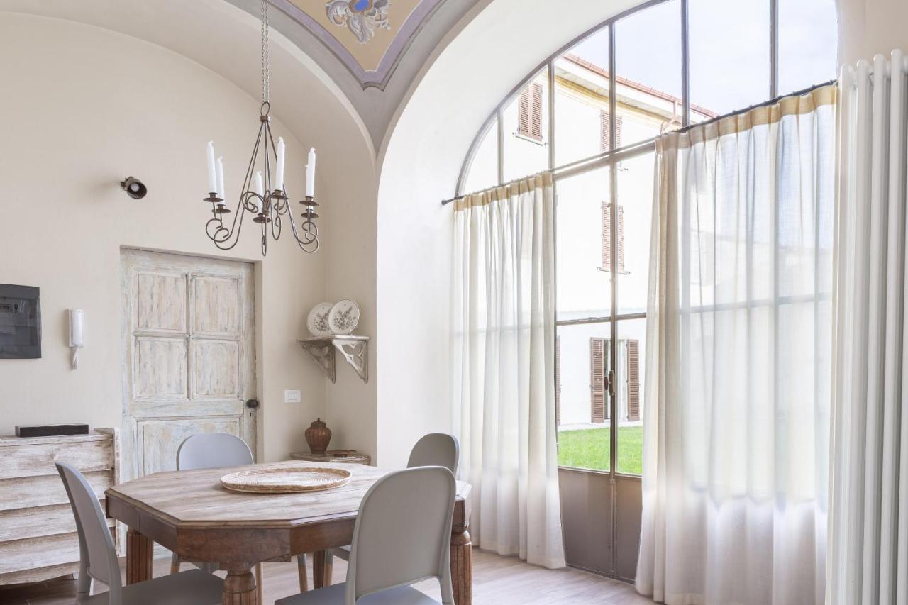 Palazzo Mia By Icasamia It Apartment Castello Cabiaglio Екстериор снимка